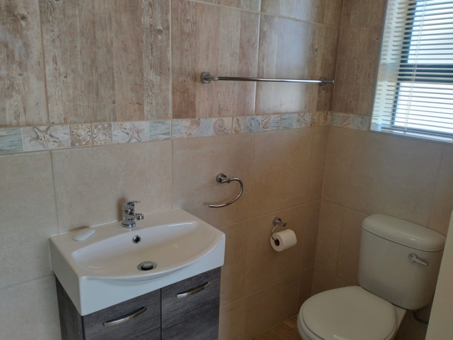 2 Bedroom Property for Sale in Reebok Western Cape